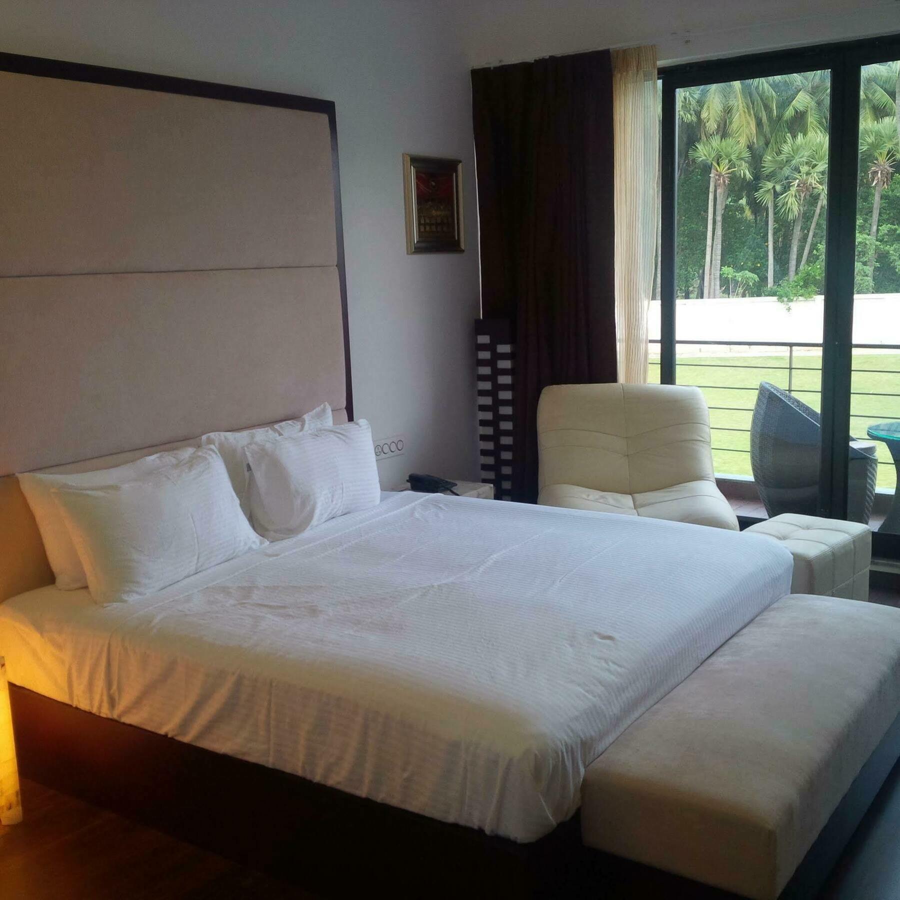 Anora Beach Resort Mahabalipuram Kūvattūr Eksteriør bilde