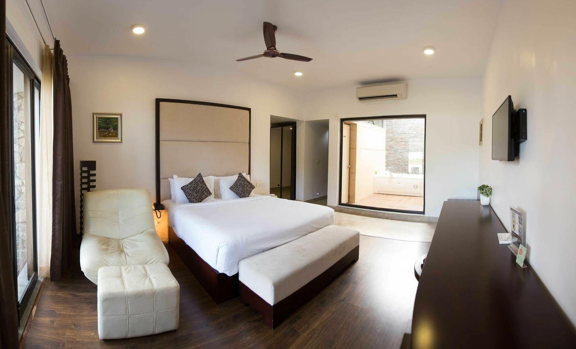 Anora Beach Resort Mahabalipuram Kūvattūr Eksteriør bilde