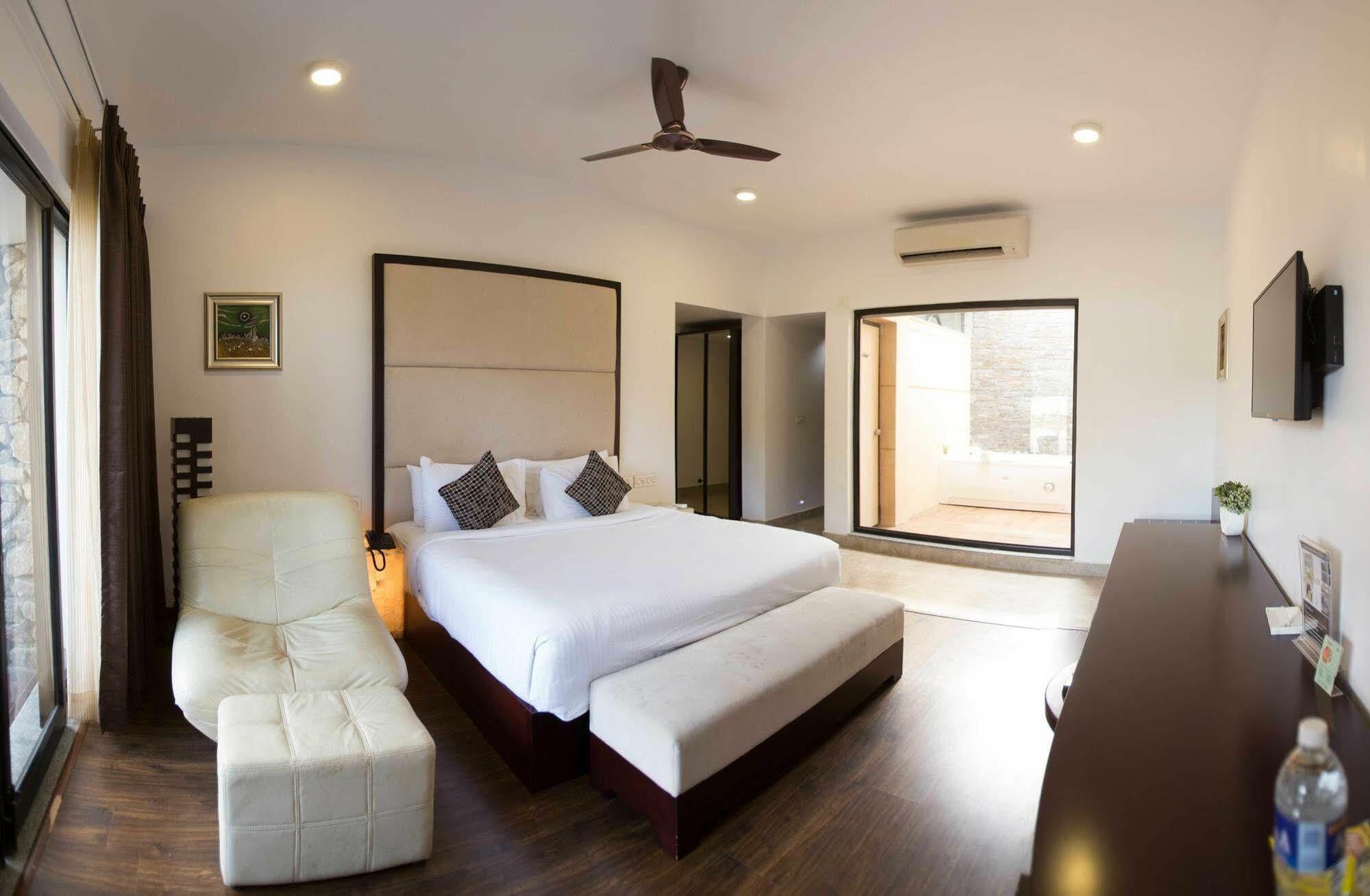 Anora Beach Resort Mahabalipuram Kūvattūr Eksteriør bilde