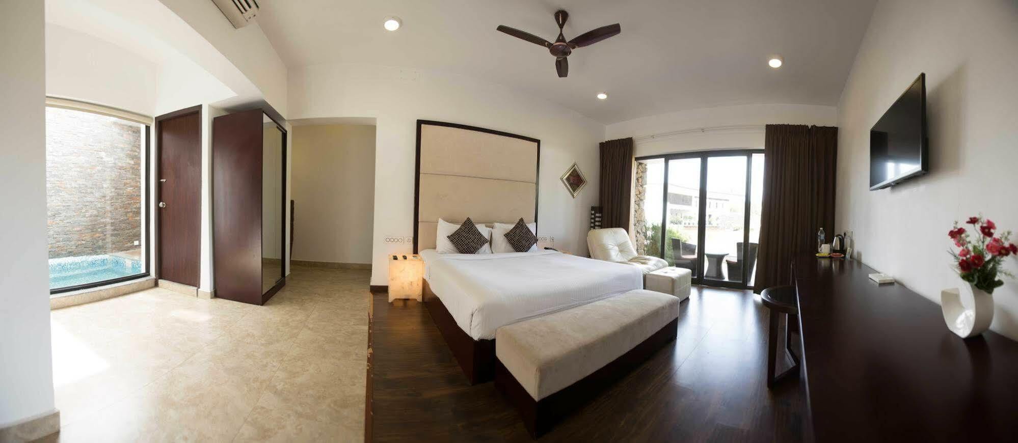Anora Beach Resort Mahabalipuram Kūvattūr Eksteriør bilde